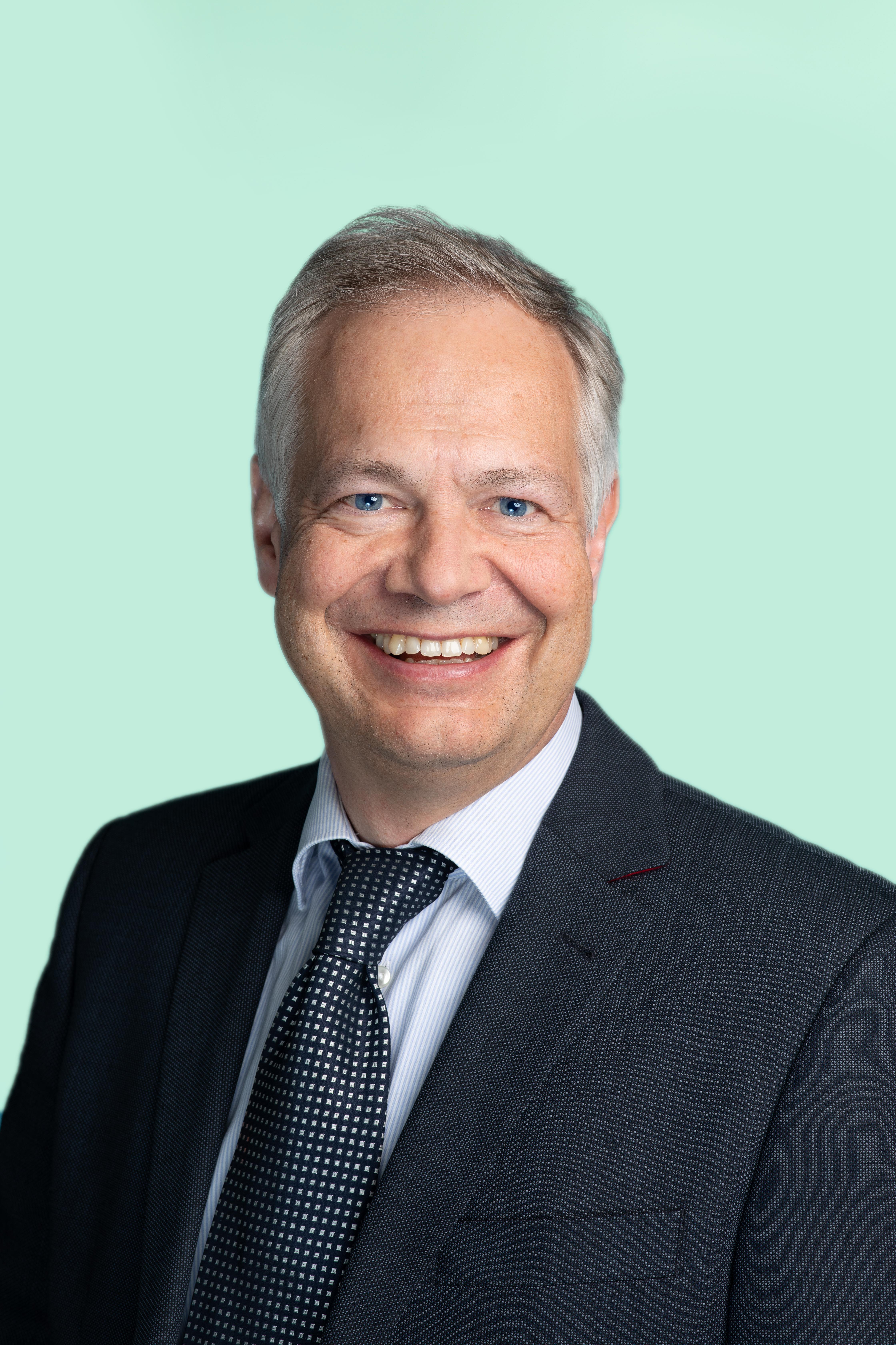 Matthias Brommer博士，Airnov总裁兼医学博士