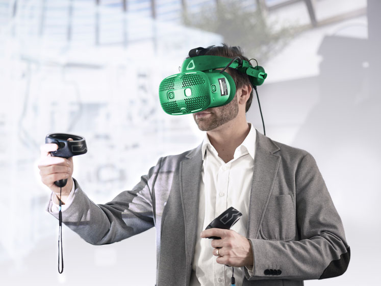 操作员可以使用Syntegon Technology的VR培训应用程序来练习零件更换